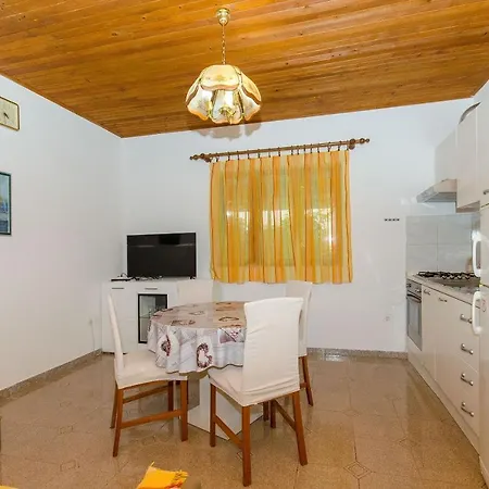 Apartment Marinko *