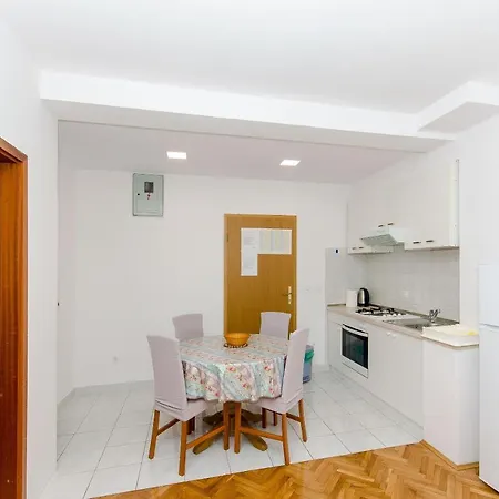 Marinko Apartment *