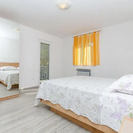 Apartment Marinko *