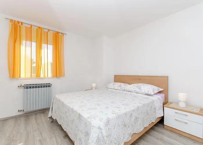 Marinko * Макарська