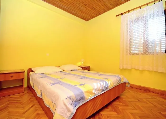 Апартаменти Marinko *